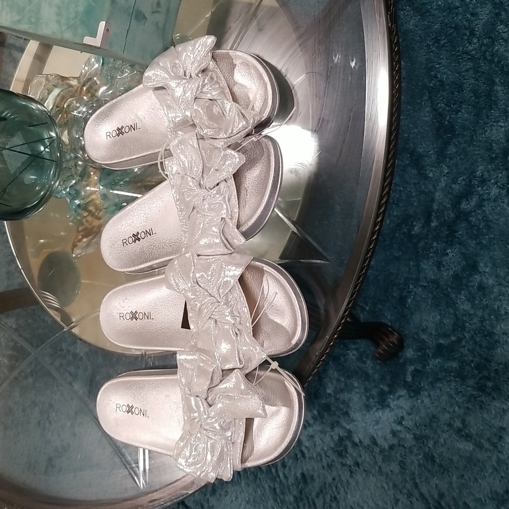 Silver shimmer big bow slippers